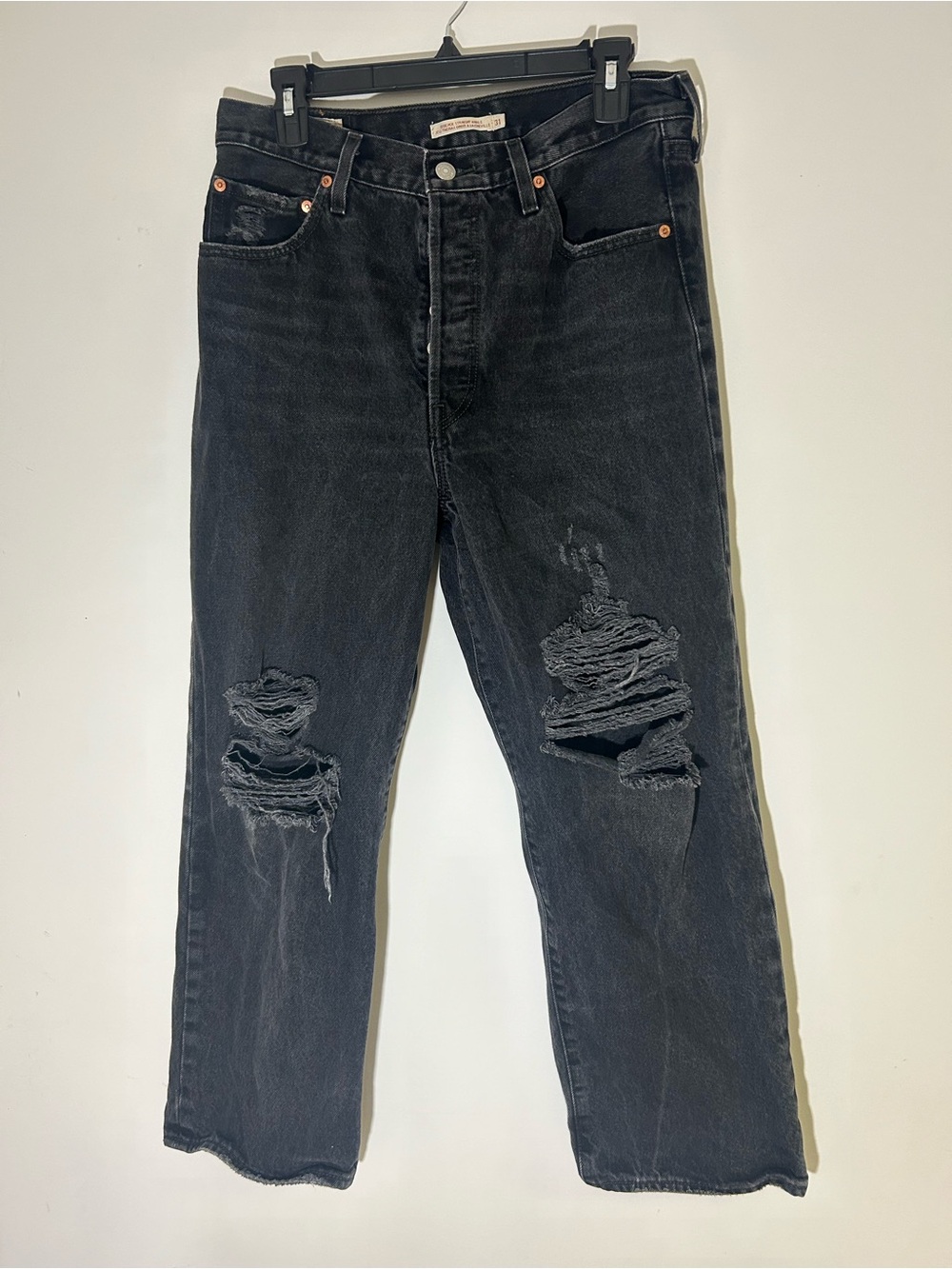 Levi's Ribcage Straight Ankle Distressed Jeans in Washed Black Denim